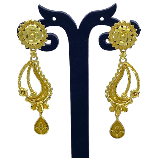 Stylish Gold Earring