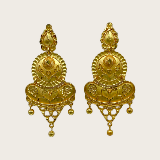 Gracefull Gold  Earring