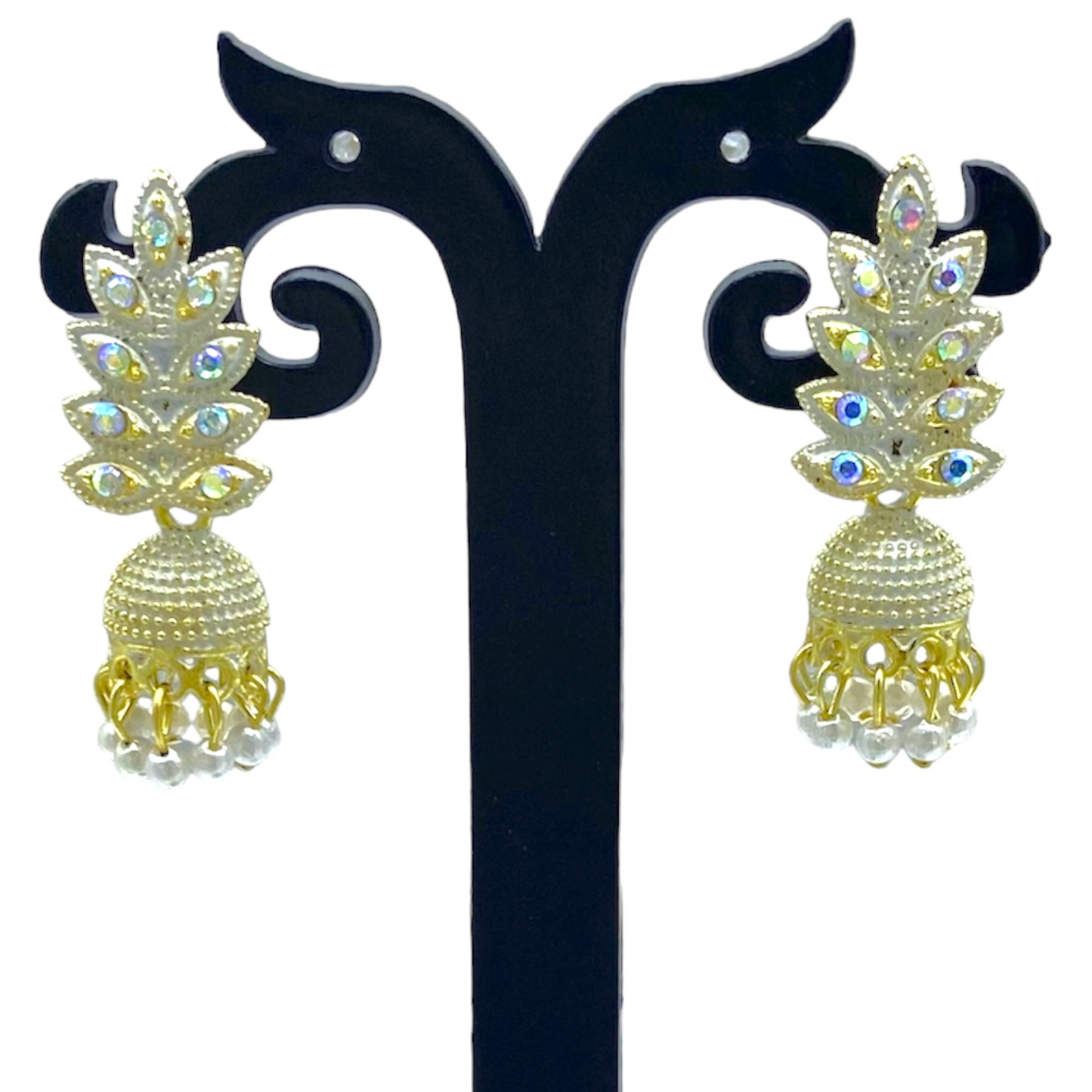 Diomond studded small Zumkha earring